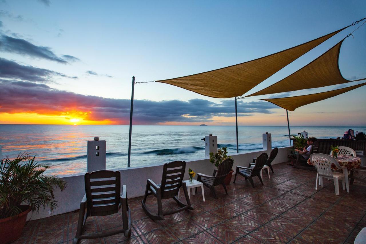 Coconut Palms Inn Ринкон Экстерьер фото