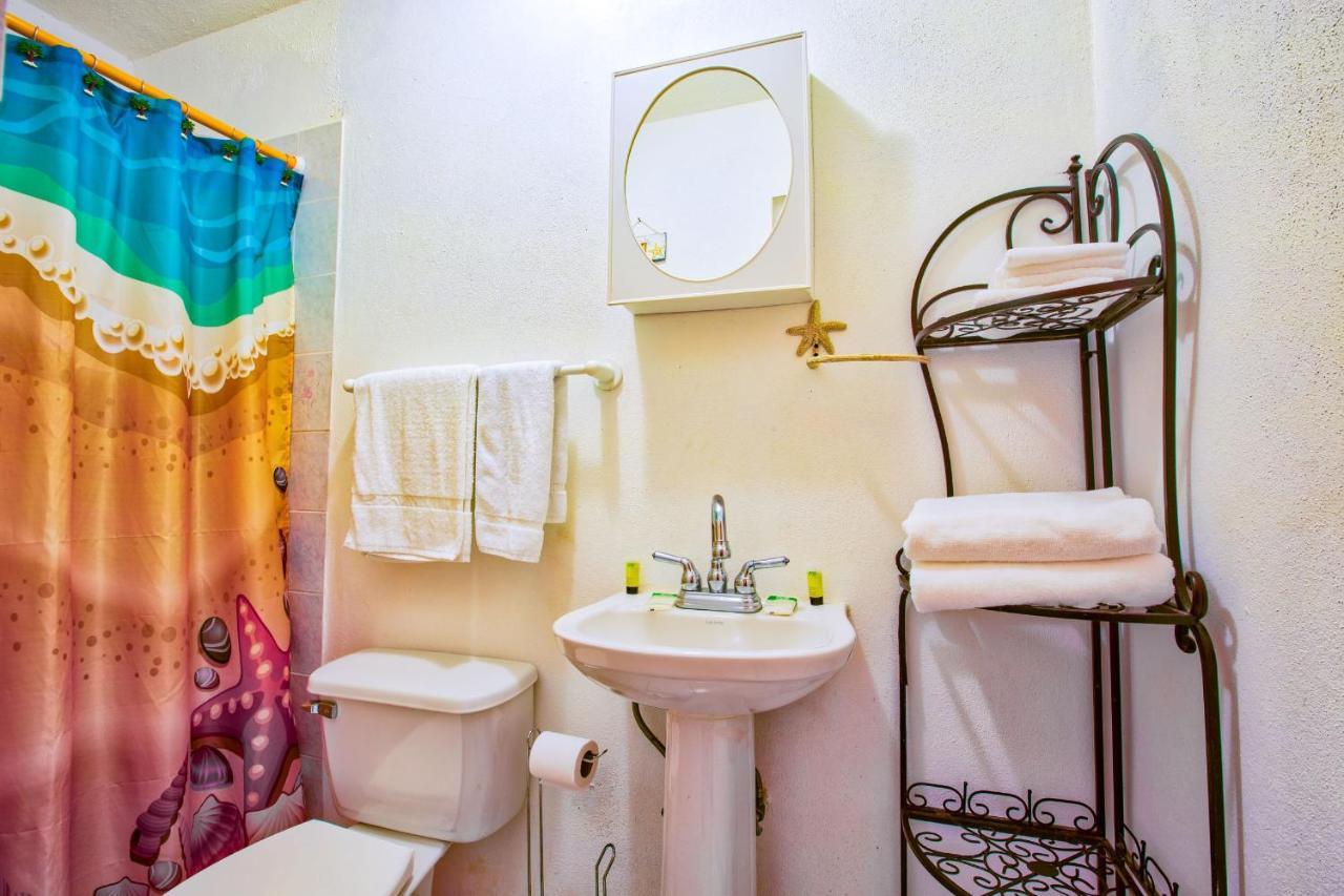 Coconut Palms Inn Ринкон Экстерьер фото